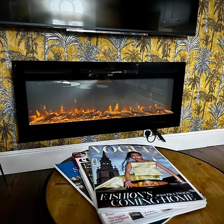 3 West End Boutique Apartment